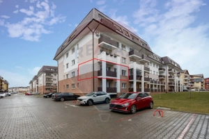 Apartament cu 3 camere de închiriat