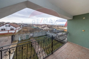 Casă individuală cu garaj și curte, 148 mp utili, zonă de case - imagine 16