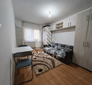 Garsoniera cu bucatarie separata, zona Badea Cartan