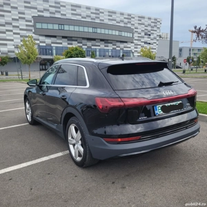 Vând Audi e-tron 5.0 - imagine 3