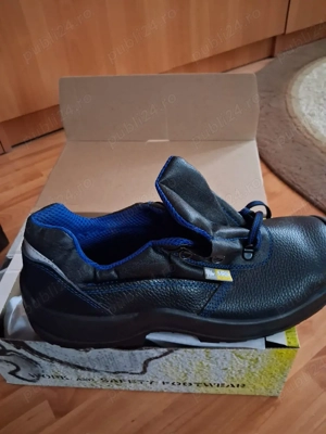 Pantofi de munca nr 48, noi, 110 Ron perechea - imagine 4