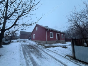 Vând casă în Jud Suceava, com Grămești, sat Verbia.