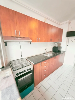 B-dul Garii, apartament cu 3 camere, loc de parcare. - imagine 3