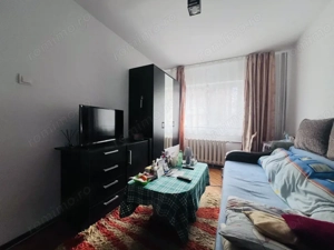  Apartament 2 camere, semidecomandat, 60 mp, parter, zona Lipovei - imagine 2