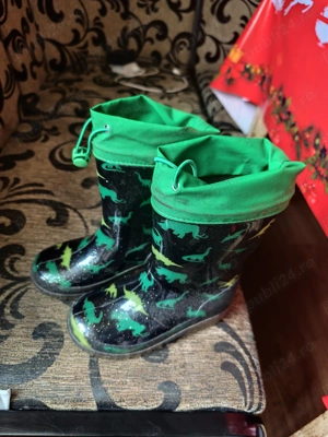 Cizme copii folosite puțin timp