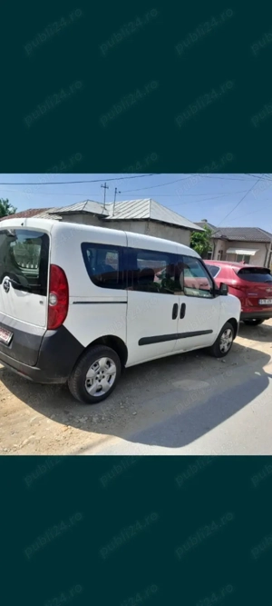 Opel Combo an  2017  - imagine 3