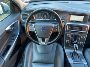 Volvo V60 2.0 Diesel 150 CP 2016 - imagine 14