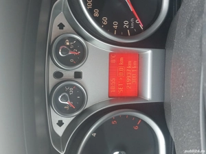 De vanzare ford focus 16tdci an2009 km 220.000  - imagine 5