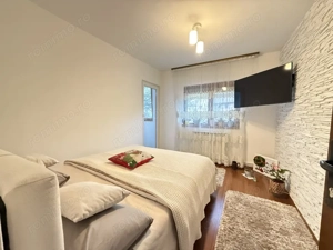 Apartament 4 camere, decomandat, etaj 3, mobilat si utilat - Baba-Dochia - imagine 3