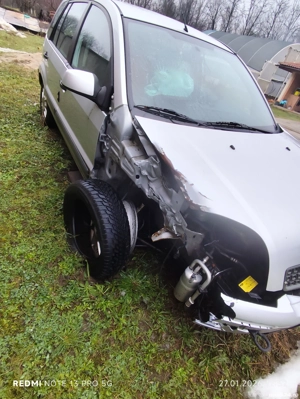 Ford fusion avariat - imagine 4