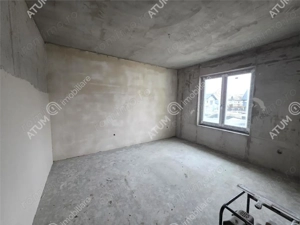 Casa individuala cu 4 camere si curte libera de 340 mp in Cisnadie - imagine 11