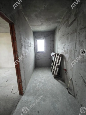 Casa individuala cu 4 camere si curte libera de 340 mp in Cisnadie - imagine 13