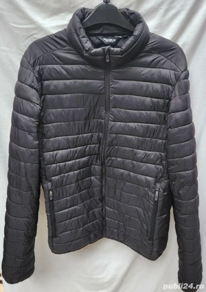 Geacă bărbați, culoare neagră  mărime L ,se potrivește și pentru mărime M