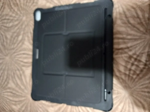 husa tableta cu tastatura