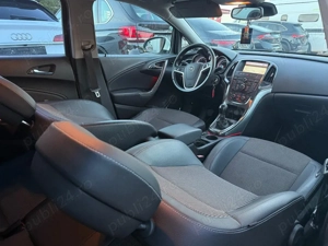 Opel Astra J 1.4 Turbo - imagine 2