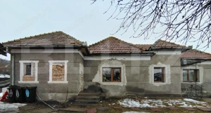 Proprietate cu 2 case, una fiind tradițională, Dezmir 