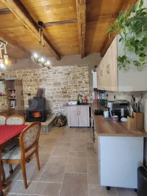 Proprietate cu 2 case, una fiind tradițională, Dezmir  - imagine 2