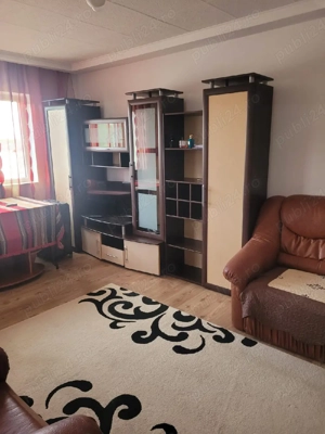 vând apartament 2 camere decomandat  - imagine 2