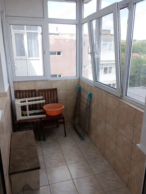 vând apartament 2 camere decomandat  - imagine 4