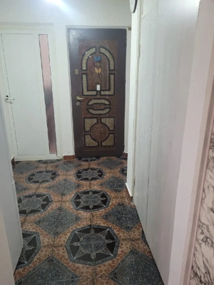 vând apartament 2 camere decomandat  - imagine 5