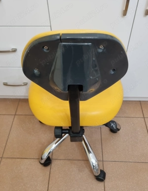 Scaun asistenta   salon cosmetica