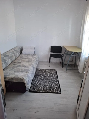 Inchiriez apartament 2 camere decomandat parter  CAM, zona liniștită 