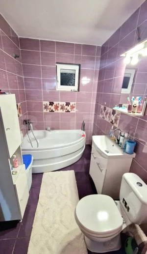 Apartament cu 2 dormitoare, 53 mp, mobilat, balcon, zona Eroilor - imagine 4