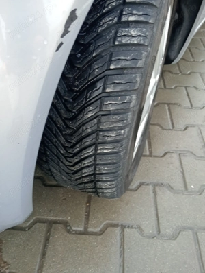 Un Renault 2 de renume caută stăpân prin lume.. - imagine 2