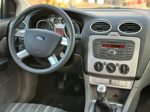 Ford Focus 1.6 Benzina Euro 5 - imagine 10