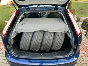 Ford Focus 1.6 Benzina Euro 5 - imagine 15