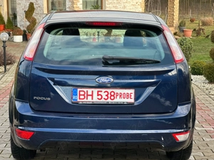 Ford Focus 1.6 Benzina Euro 5 - imagine 4