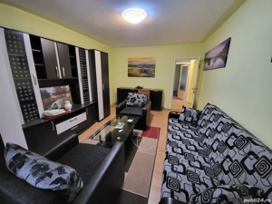 Inchiriez apartament 2 camere et 3, decomandate, Str Barsei, Strand Sibiu