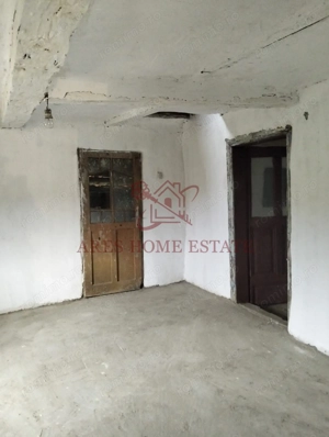 Casa spatioasa | 1500 mp teren - Ticvaniu Mare CS - imagine 6