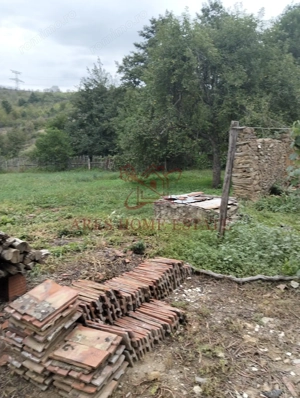 Casa spatioasa | 1500 mp teren - Ticvaniu Mare CS - imagine 8