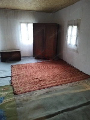 Casa spatioasa | 1500 mp teren - Ticvaniu Mare CS - imagine 4