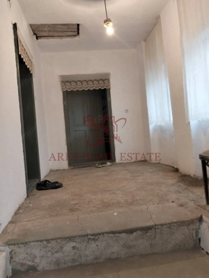 Casa spatioasa | 1500 mp teren - Ticvaniu Mare CS - imagine 3