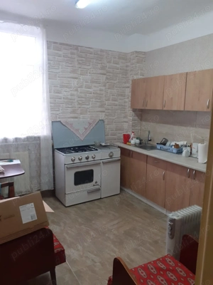 Vand apartament 2 camere decomandat zona AVIATORI