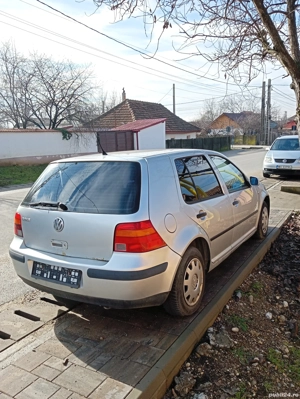 Vând golf 4 2001 1.4 benzina recent radiată fără daune sau kilometri dați înapoi  - imagine 3