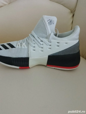 pantofi sport Adidas nr 38,5