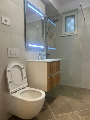 Vand apartament superb, 2 camere, zona Stefan cel Mare si Sfant, renovat cu finisaje de top! - imagine 7
