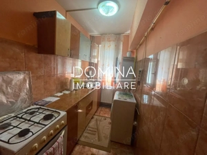 Vânzare apartament 3 camere, etaj 3, situat în Târgu Jiu, strada Slt. Ion Fota - imagine 4
