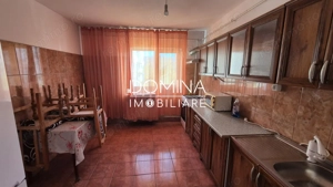 Vânzare apartament 3 camere, et. 2, situat în Rovinari, str. Plopilor - imagine 5
