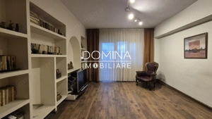 Vânzare apartament 3 camere, situat în Târgu Jiu, strada Victoriei
