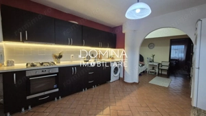 Vânzare apartament 3 camere, situat în Târgu Jiu, strada Victoriei - imagine 7