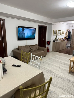 vand apartament 2 camere