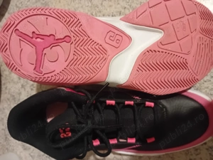 Încălțăminte sport  nr 38,5