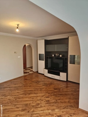 Apartament 3 camere - imagine 9
