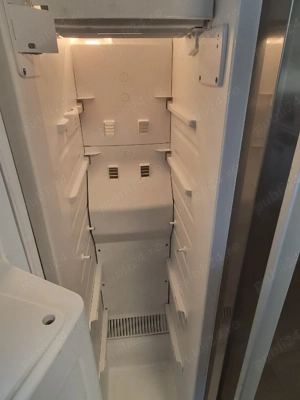 frigider  Ariston hot point