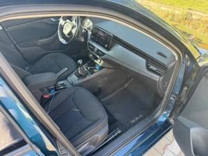Skoda Scala benzina 56.000 km cumparata de noua, singurul proprietar - imagine 3
