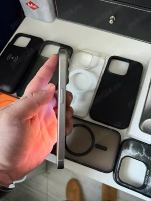 Vand Iphone 15 pro 256gb